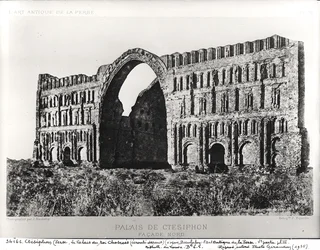 Le Palais de Ctésiphon, de 